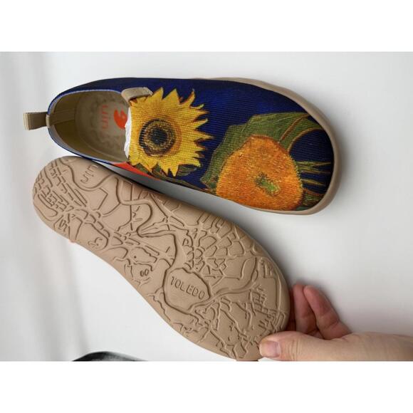 UIN Women's Slip-On Shoes with Sunflower Design Size 5 - Picture 5 of 8